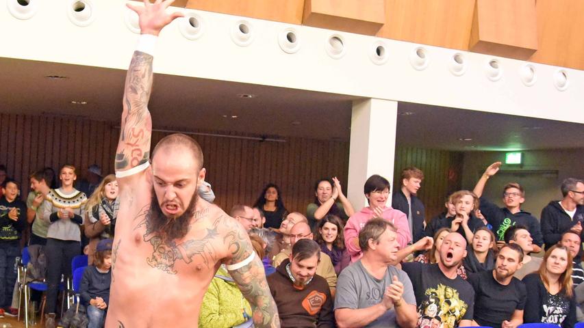 "This is wrestling", riefen die Zuschauer vor Freude über den Abend.