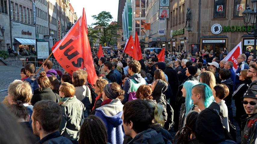 Vereint gegen Neonazis: Demonstranten bieten Rechten Paroli
