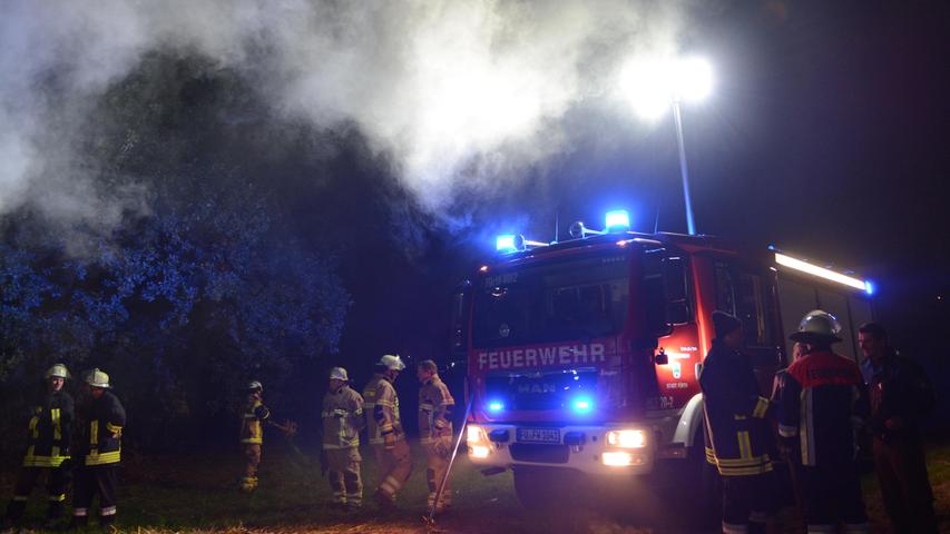 Heuballenbrand beschäftigt Einsatzkräfte in Unterfarrnbach