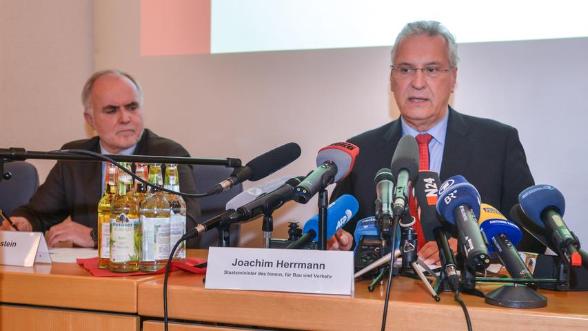 Der 32 Jahre alte Beamte eines Spezialeinsatzkommandos sei inzwischen operiert worden, teilte Bayerns Innenminister Joachim Herrmann am Mittwoch bei einer Pressekonferenz mit. 