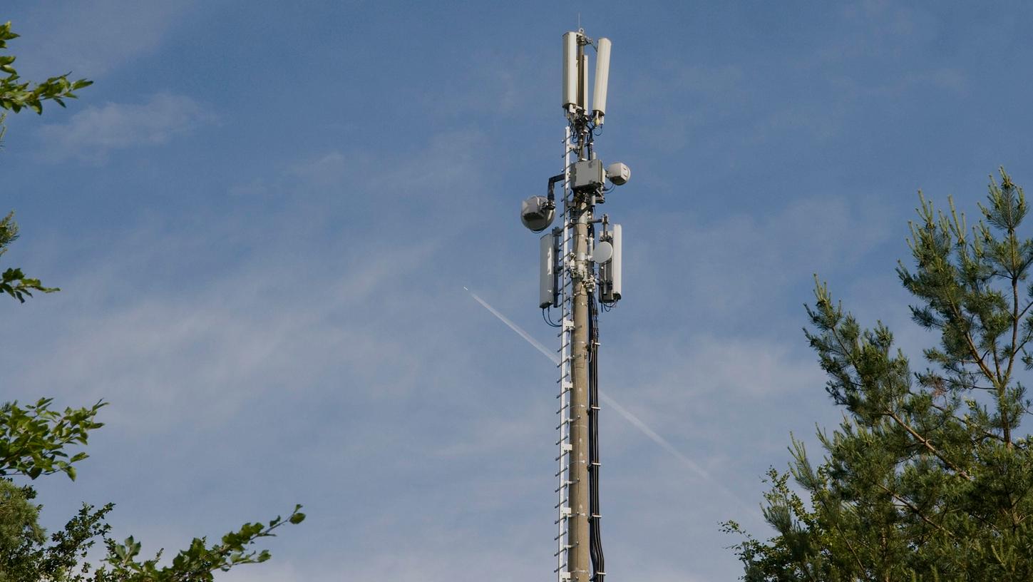 Gegner des geplanten Standorts für einen neuen Mobilfunkmast in Gößweinstein pochen auf Alternativen. (Symbolbild)