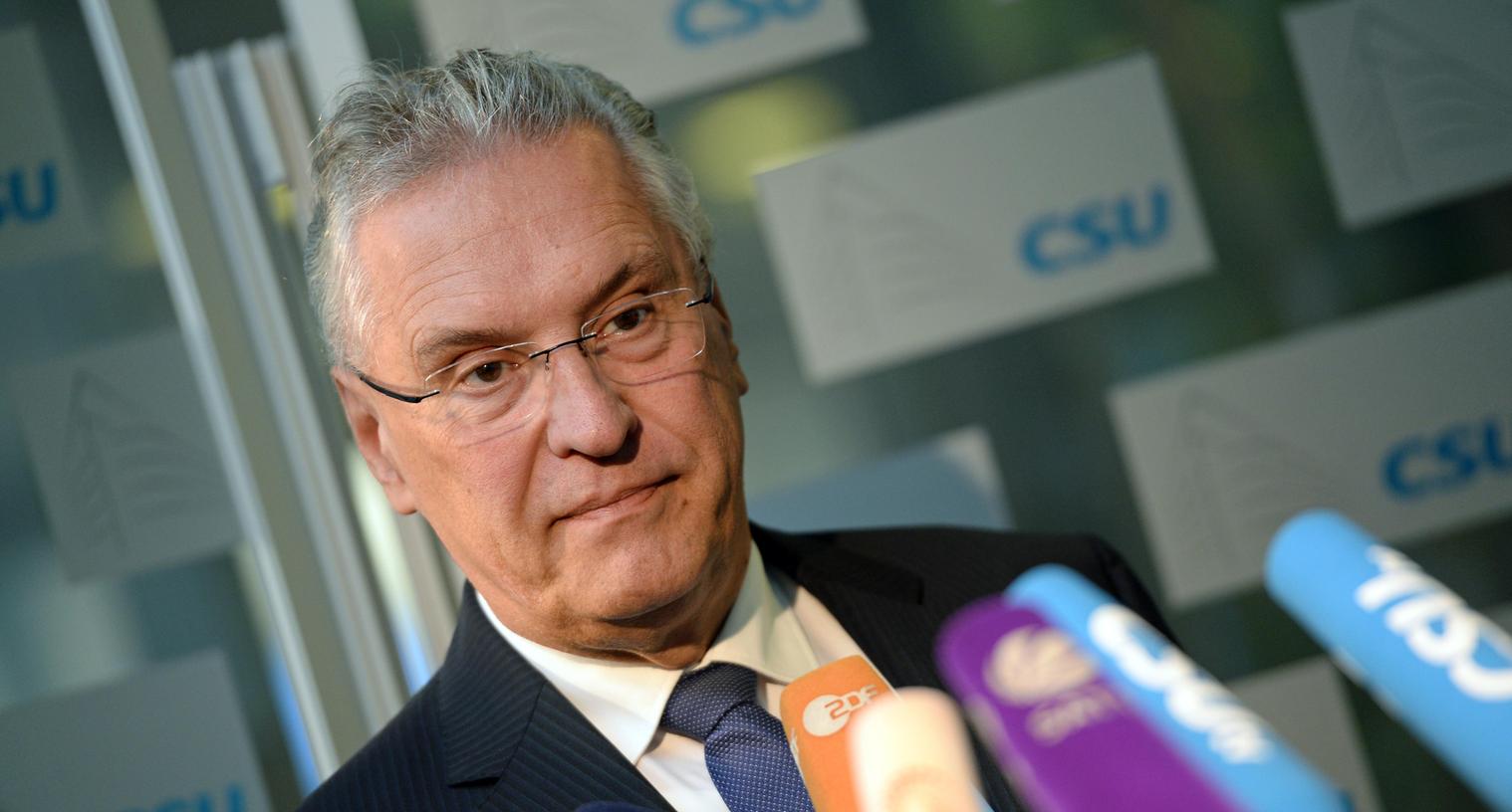 Bayerns Innenminister Joachim Herrmann kritisiert nach den Angriffen von Halle auch die AfD.
