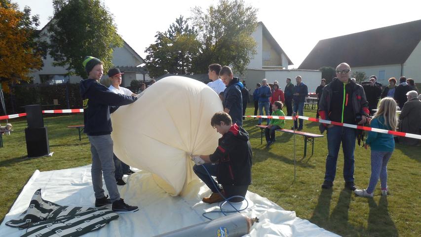 Jugendliche aus Baiersdorf schickten Wetterballon auf die Reise