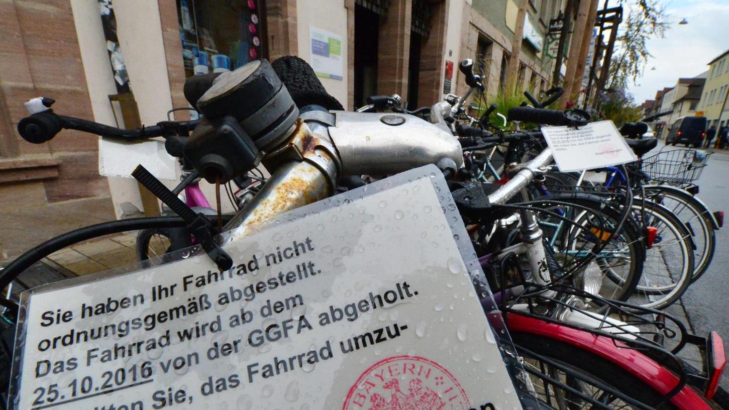 Stadt Erlangen geht gegen Fahrrad-Chaos vor