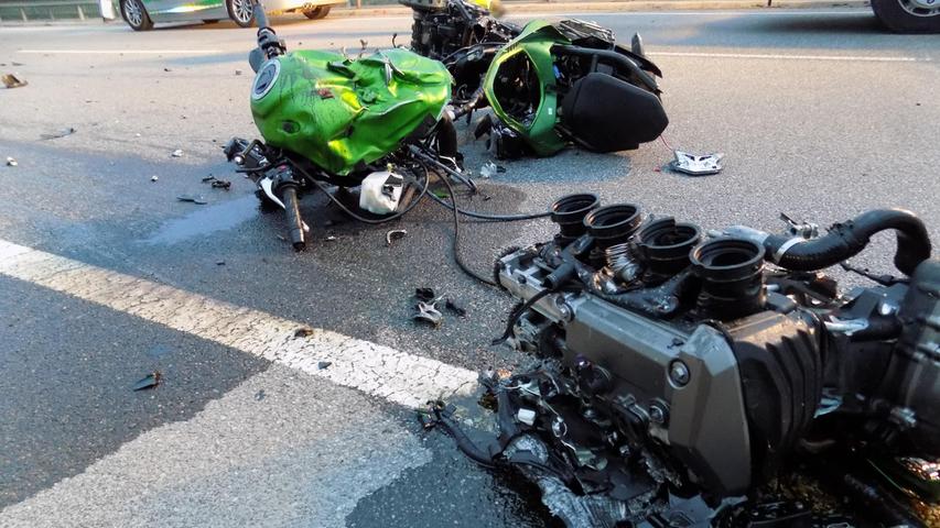 Frontal in Lkw gerast: Biker stirbt bei Cham