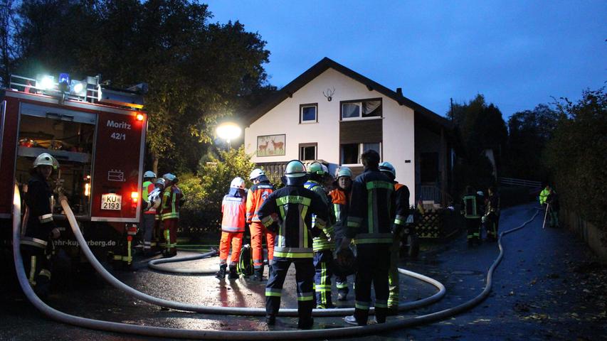 Küchenbrand in Kupferberg: Bewohner mit leichter Rauchvergiftung