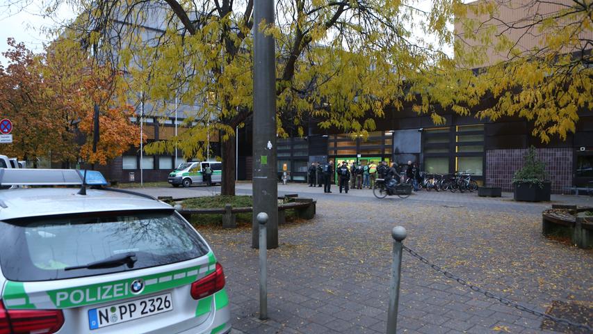 Bedrohungslage: Großer Polizeieinsatz in Nürnberger Berufschule