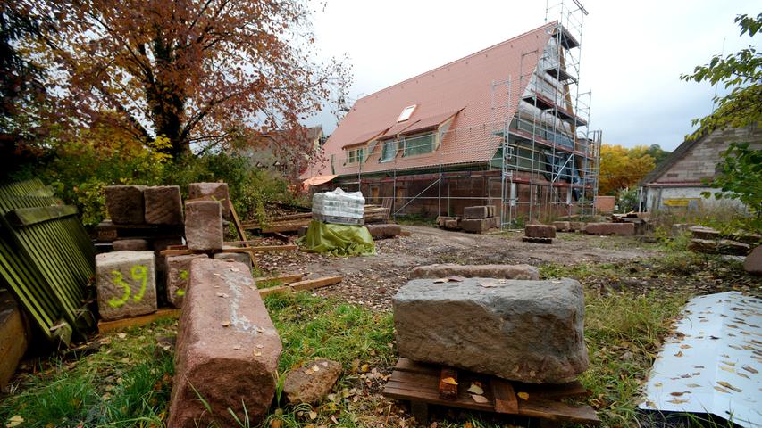 Von einer Ruine zum Juwel : Sanierung des Hauses des Bezirks schreitet voran