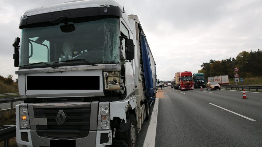 Vier Lkw kollidieren bei Auffahrunfall auf der A9 bei Bindlach