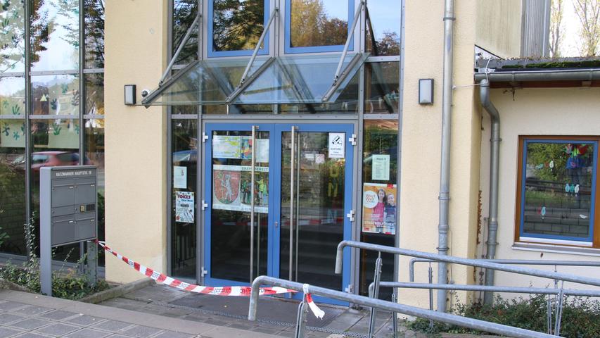 Bombendrohung im Nürnberger Süden: Schule in Katzwang geräumt