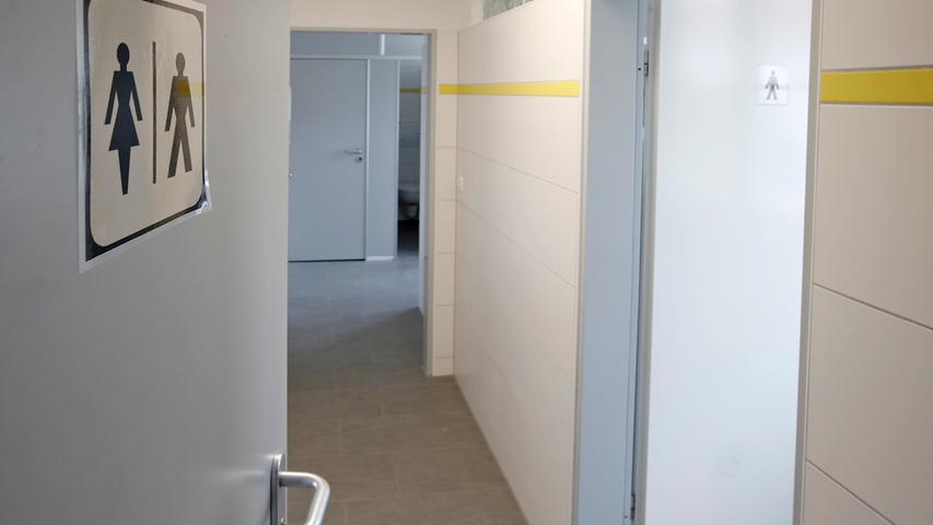 Die sanitären Anlagen im ersten Stock wurden komplett erneuert, im zweiten Stock sind sogar zusätzlich eine Toilette und eine Dusche entstanden.