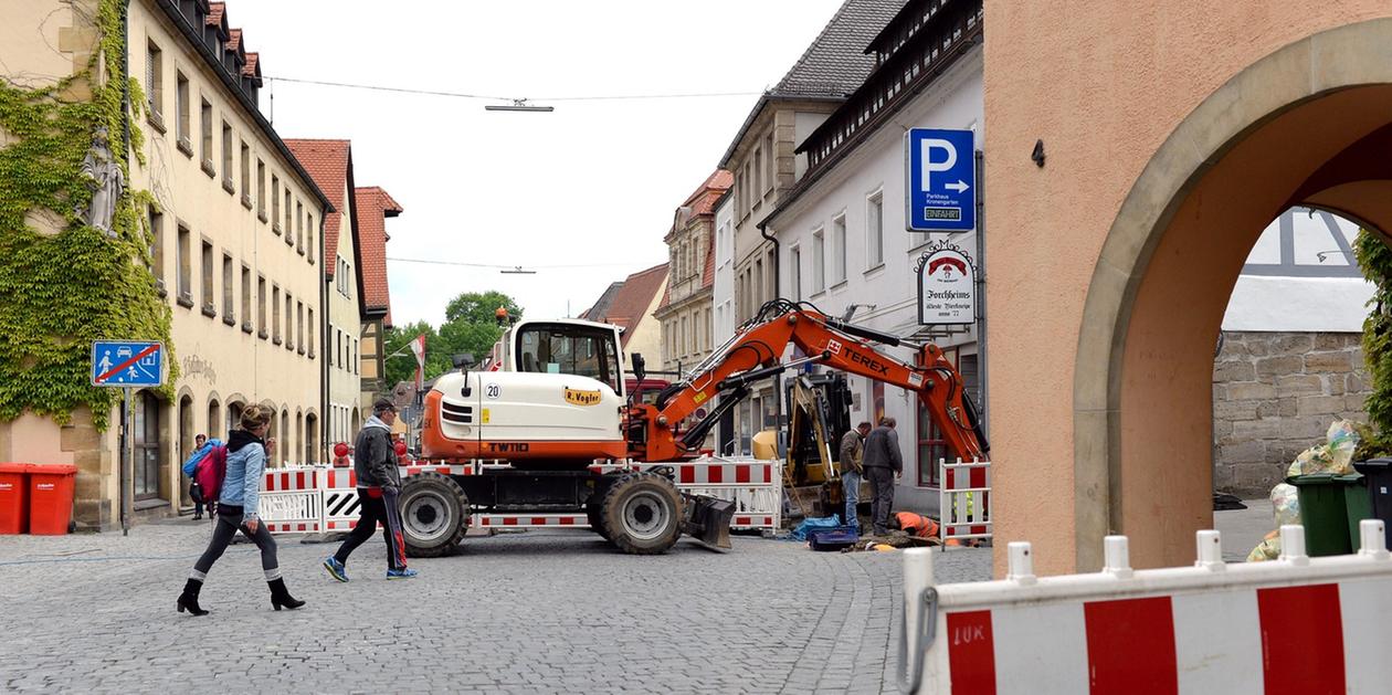 Bamberger Straße in Forchheim komplett gesperrt Nordbayern Bamberger Straße in Forchheim komplett gesperrt Nordbayern