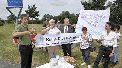 Gefährden bald Schrottlaster das Trinkwasser? Gefährden bald Schrottlaster das Trinkwasser?