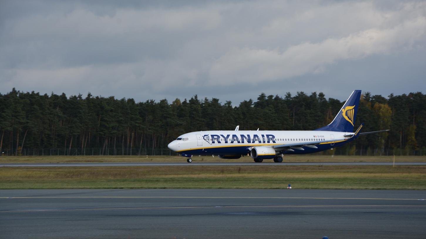 Ein Ryanair-Flieger am Flughafen Nürnberg - an dieses Bild wird man sich gewöhnen am Airport.