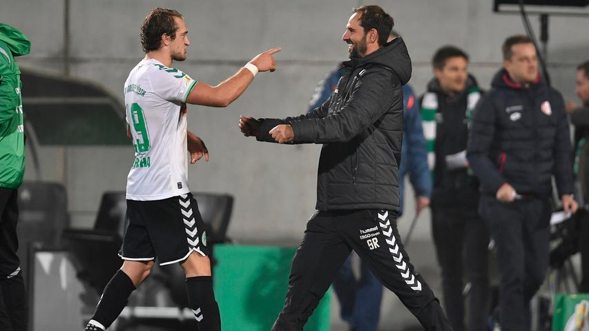 Ende Oktober dann nochmal ein Erfolgserlebnis für den ehemaligen Chemikanten: Durch den 2:1-Sieg gegen den FSV Mainz 05 im Pokal zog Fürth ins Achtelfinale des DFB-Pokals ein.