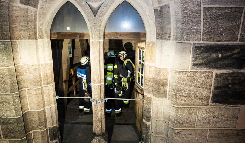 Vorbereitung für den Ernstfall: Feuerwehrübung an der Lorenzkirche