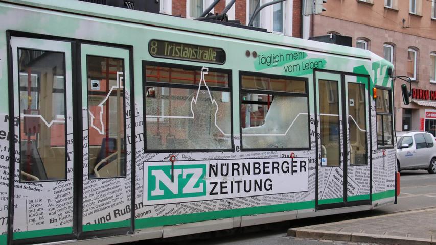 Unfall in der Sulzbacher Straße: ADAC rammt Straßenbahn