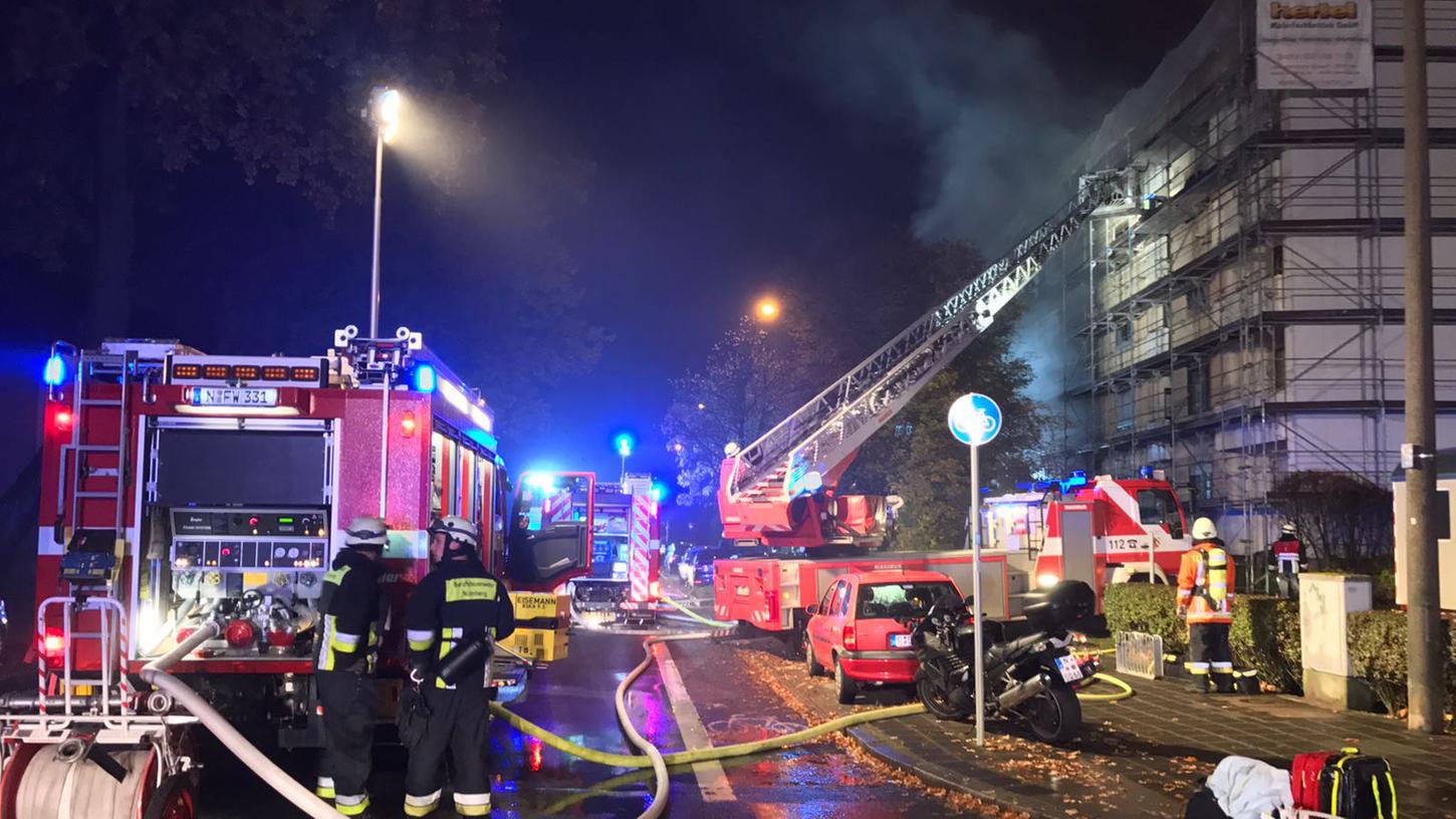 Elf Verletzte nach Wohnungsbrand in Ziegelstein