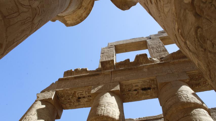 Nicht zu vergessen die Besichtigungen der zahlreichen Tempel. Zeugnisse des Alten Ägypten und daher der Wiege der Menschheit.