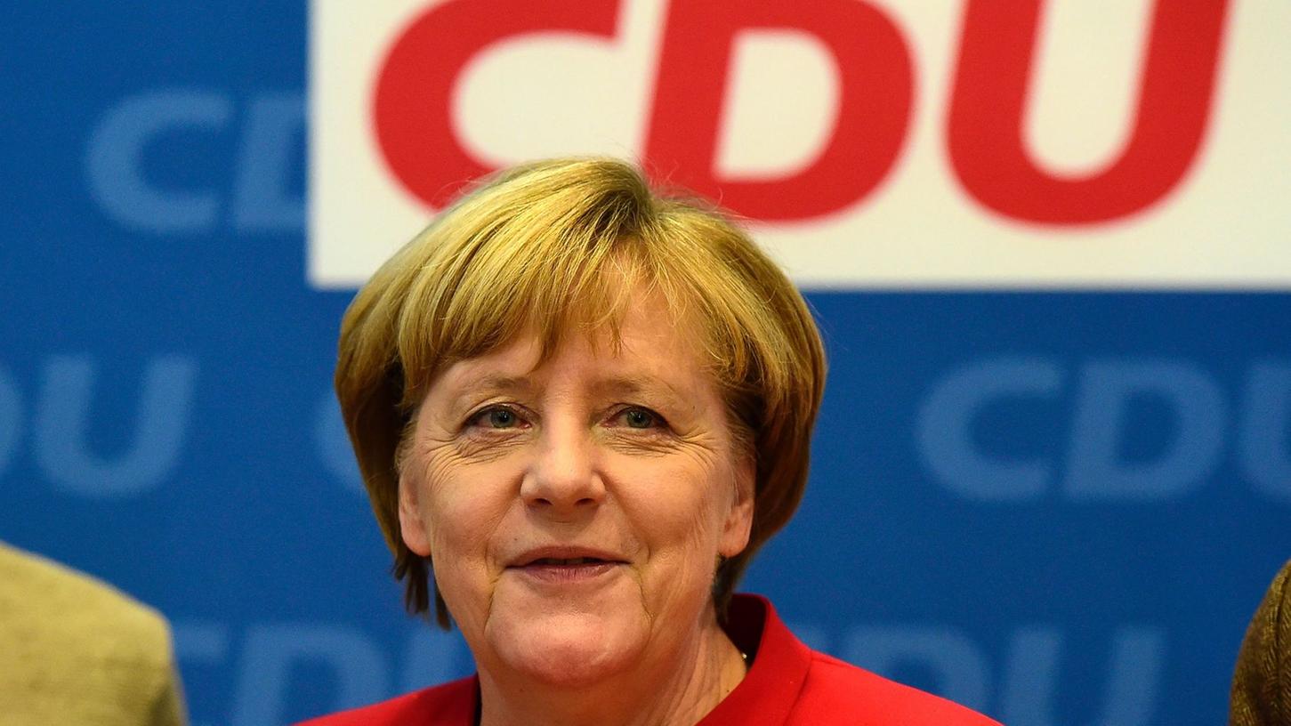 Angela Merkel ist seit 2005 Bundeskanzlerin - und will es auch weiterhin bleiben. Zur Bundestagswahl 2017 will sie erneut antreten.