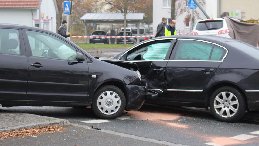 Hyundai-Fahrer verliert Kontrolle: vier Verletzte, zwei Tote