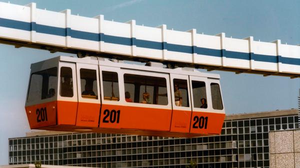 In den 1970er Jahren arbeitete das Unternehmen erneut an einer Hochbahn. Auf einer 1,5 Kilometer langen Strecke auf dem Werksgelände in Erlangen testete man die Bahn.