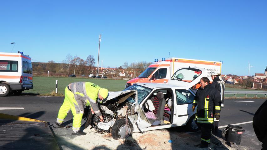 Bei Lonnerstadt: Tödlicher Verkehrsunfall auf der B470
