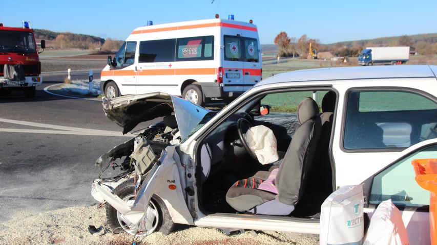 Bei Lonnerstadt: Tödlicher Verkehrsunfall auf der B470