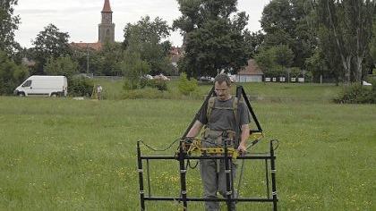 Verborgene Grundmauern am Martinsdenkmal entdeckt