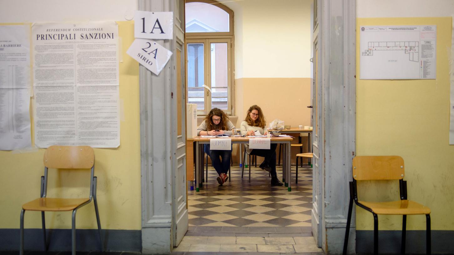 Warten auf die römischen Wähler: Italien stimmt in einem Referendum über eine geplante Verfassungsreform ab.