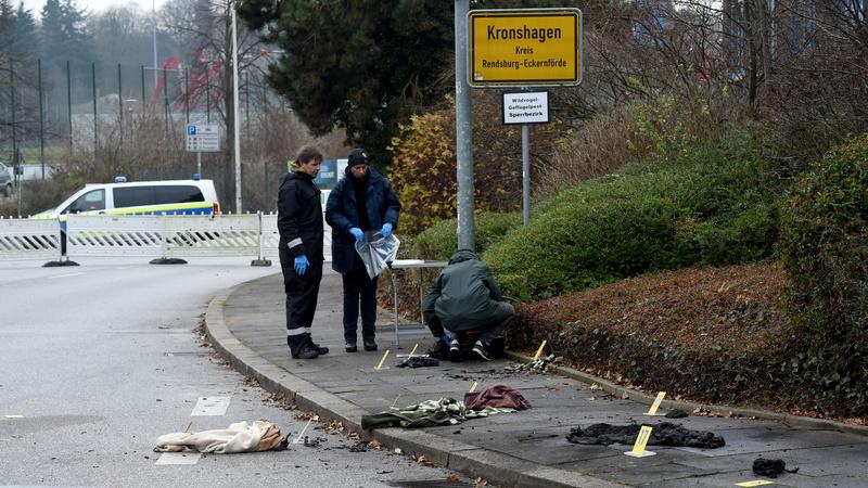 Nach Brandanschlag bei Kiel: Frau erliegt Verletzungen