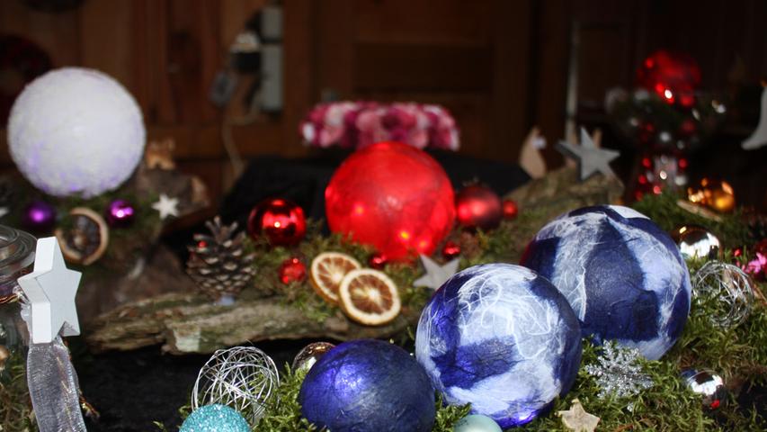 Leuchtende Kugeln sorgen auch daheim für ein stimmungsvolle Atmosphäre in der Adventszeit.