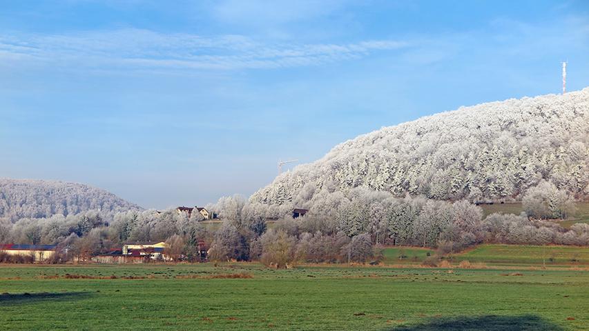 Treuchtlinger Nagelberg trägt eine eisige Wintermütze