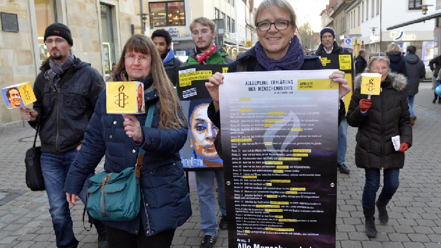 Fast 500 Amnesty-Protestbriefe aus Erlangen