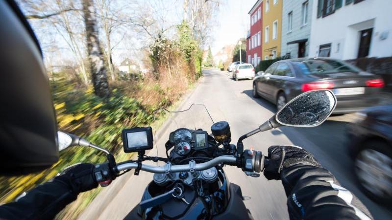 Bremen: Mordprozess gegen Motorradraser beginnt