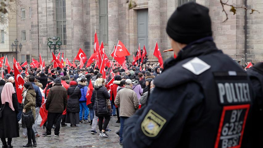 Gegen Terror in der Türkei: 3000 Menschen demonstrierten in Nürnberg 