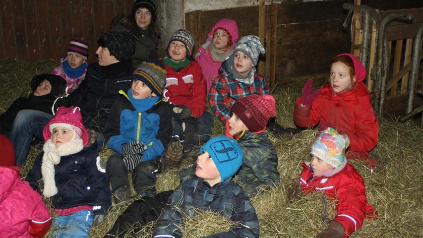 Auf dem Feld und im Stall: Die Kindergruppe des Dollinger-Hofs