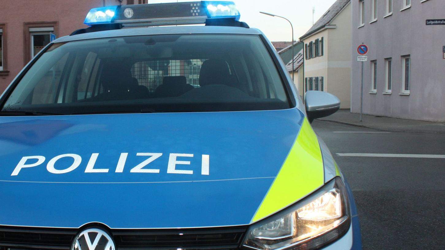 Zu einem handfesten Streit wurde die Polizei nach Büchenbach gerufen.