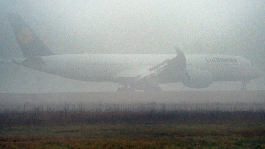 Landung im Nürnberger Nebel: A350-900 auf dem Dürer-Airport