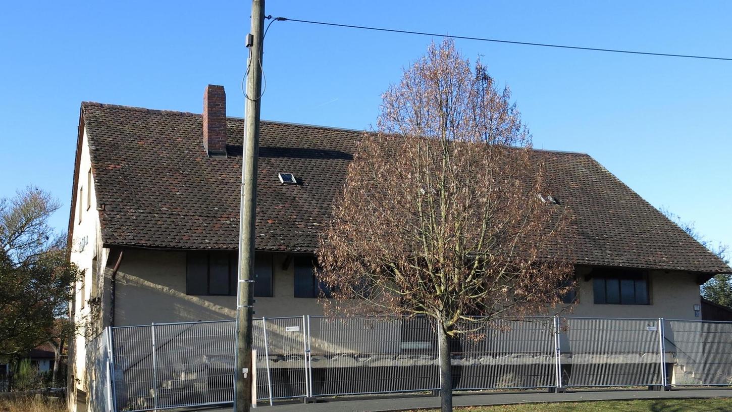 Poxdorf: Abriss oder Neubau des Raiffeisengebäudes?