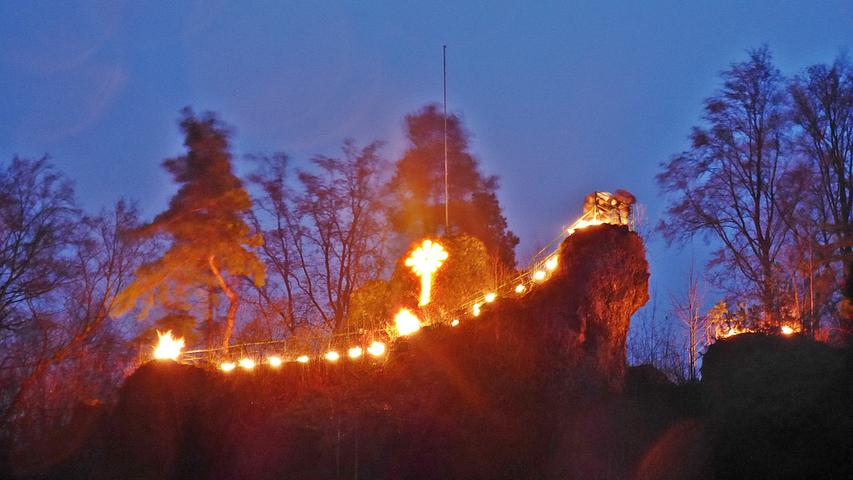 Ewige Anbetung: Lichterprozession in Gößweinstein 