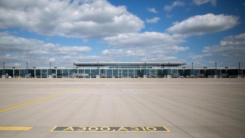 Der Flughafen Berlin Brandenburg "Willy Brandt" sollte ursprünglich 2011 in Betrieb gehen.