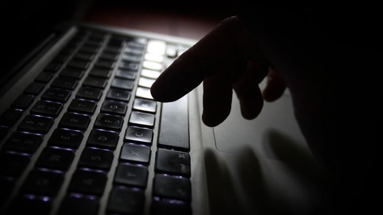 Viele Menschen in Quarantäne vertreiben sich die Zeit mit den vielen Angeboten im Internet. Viele Menschen in Quarantäne vertreiben sich die Zeit mit den vielen Angeboten im Internet.