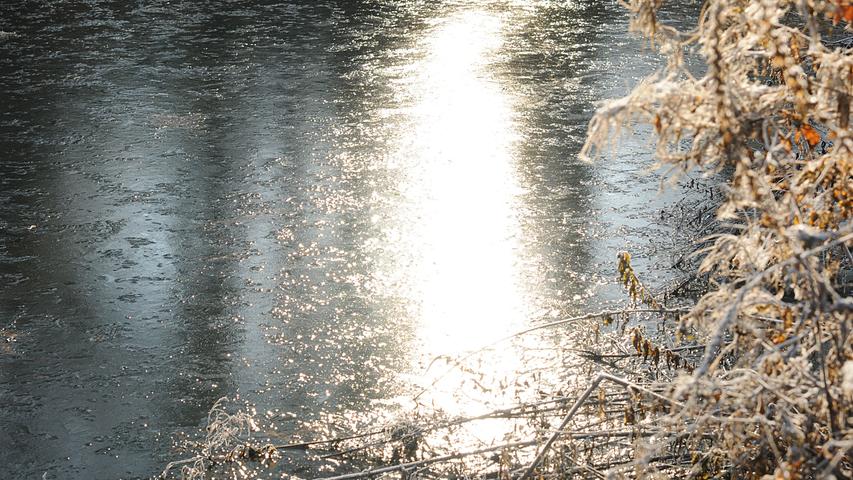 Sonne, blauer Himmel, Eiskristalle: Fürth genießt den Winter