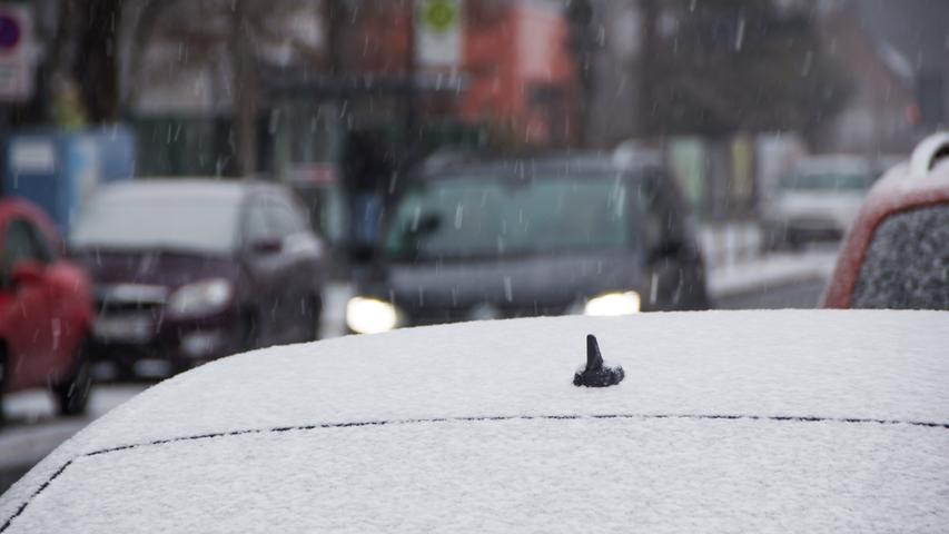 Der erste Schnee ist da: Eine weiße Decke liegt über Nürnberg