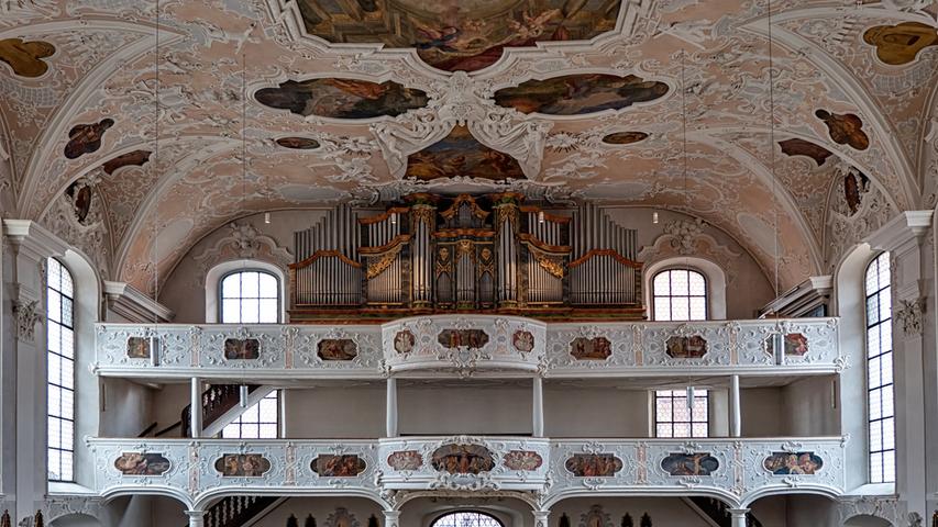 Die Orgel der in der katholischen Stadtpfarrkirche St. Johannes der Täufer in Hilpoltstein muss ersetzt werden: Die Sanierung lohnt nicht mehr.