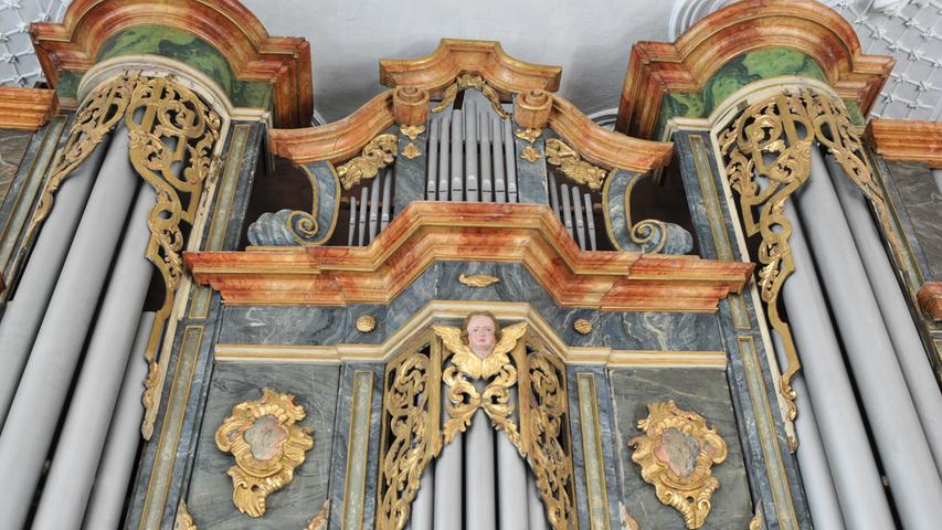 1580 wurde die Orgel für 77 Gulden, 50 Pfund und 329 Pfennig generalüberholt, 1874 eine erste Bittner-Orgel installiert.