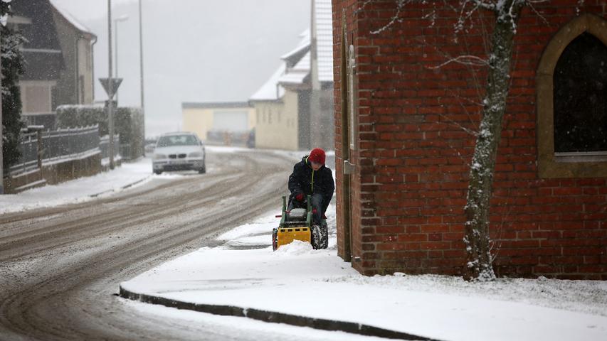 Es schneit: Der Winter verzaubert den Landkreis ERH