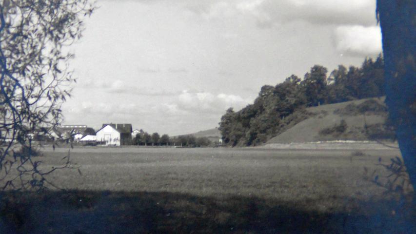Ein Foto von 1931, aufgenommen aus Richtung der heutigen Kläranlage.