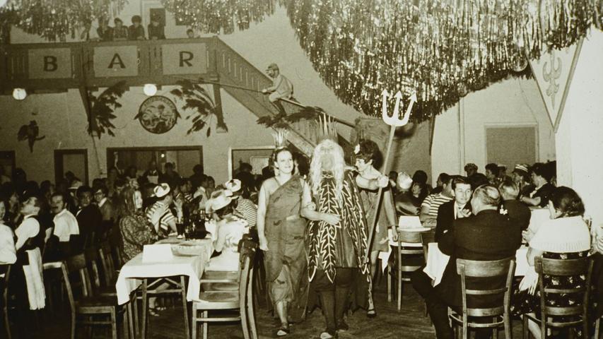 Fasching in der Stadthalle in den 1960er Jahren.